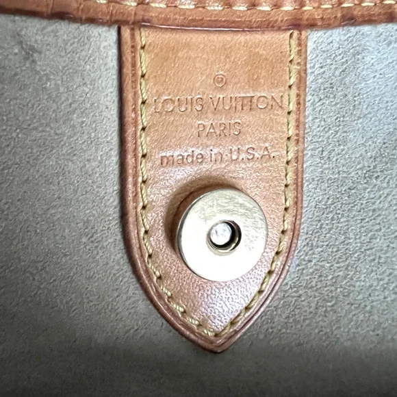 Louis Vuitton Galliera PM Monogram Shoulder Hobo Bag circa 2009 (Miami FL store) - Picture 10 of 15